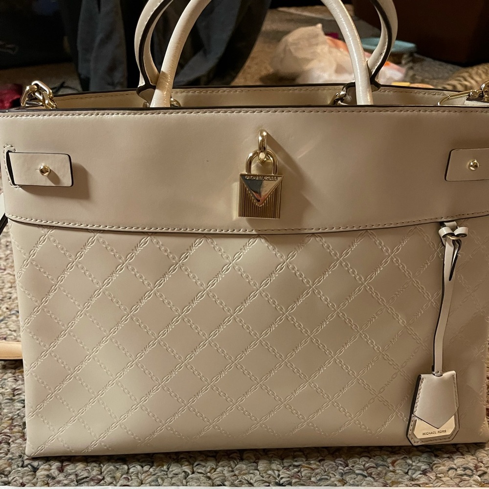 Off white Michael Kors shoulder strap handbag